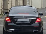 Mercedes E 220 d-3