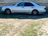 Mercedes E 280 4MATIC-4