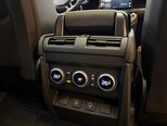 Land Rover Defender-14