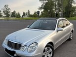 Mercedes E 240-1