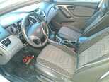 Hyundai Elantra-17