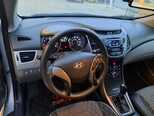 Hyundai Elantra-16