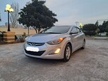 Hyundai Elantra-9