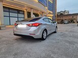 Hyundai Elantra-7