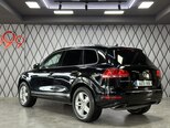 Volkswagen Touareg-5