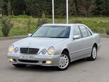 Mercedes E 240-1
