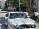 Mercedes E 300-5