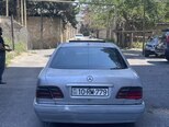 Mercedes E 300-2
