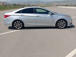 Hyundai Sonata-16