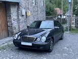 Mercedes E 240-4