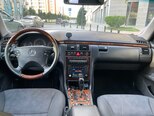 Mercedes E 240-10