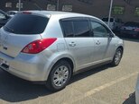 Nissan Tiida-6