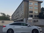 Hyundai Sonata-4