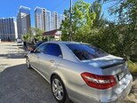 Mercedes E 220-4