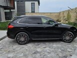 Porsche Cayenne-9