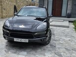 Porsche Cayenne-1