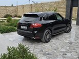 Porsche Cayenne-7