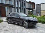 Porsche Cayenne-2