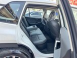 Toyota RAV4-16