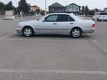 Mercedes E 280-5