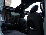 Jeep Wrangler-21