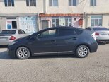 Toyota Prius-5