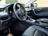 Toyota RAV4-12