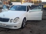 Mercedes E 240-11