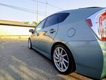 Toyota Prius-12