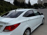 Hyundai Accent-5