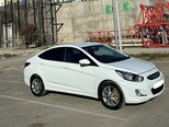 Hyundai Accent-2