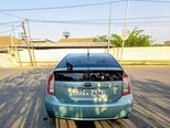 Toyota Prius-2