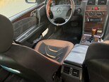 Mercedes E 200-11