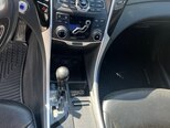 Hyundai Sonata-12