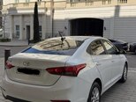 Hyundai Accent-2