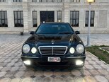 Mercedes E 240-1