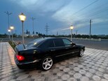 Mercedes E 240-6