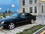 Mercedes E 240-5