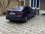 Hyundai Elantra-3