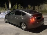 Toyota Prius-7
