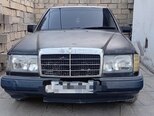 Mercedes 200 D-1