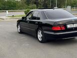 Mercedes E 240-7