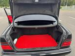 Mercedes E 240-13