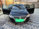 Volkswagen Passat-1