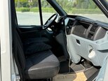 Ford Transit-8