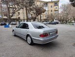 Mercedes E 240-6