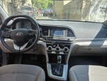 Hyundai Elantra-8