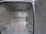 Ford Transit-12