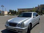 Mercedes E 220-1