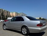 Mercedes E 220-6
